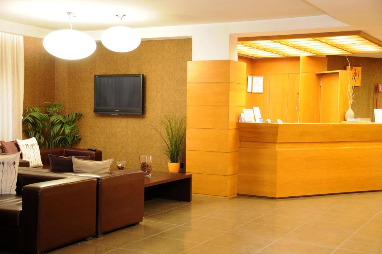 Hotel Fly Casoria Kültér fotó