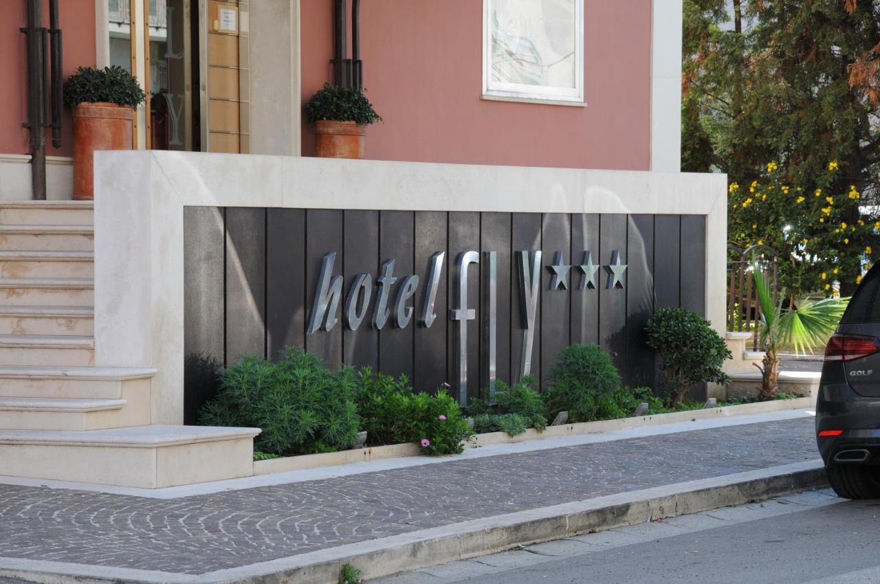 Hotel Fly Casoria Kültér fotó
