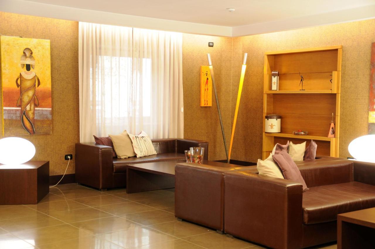 Hotel Fly Casoria Kültér fotó