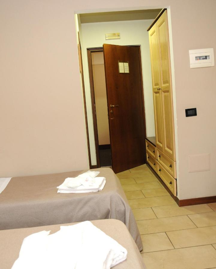 Hotel Fly Casoria Kültér fotó