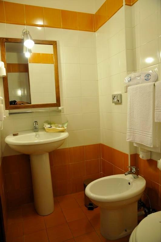 Hotel Fly Casoria Szoba fotó